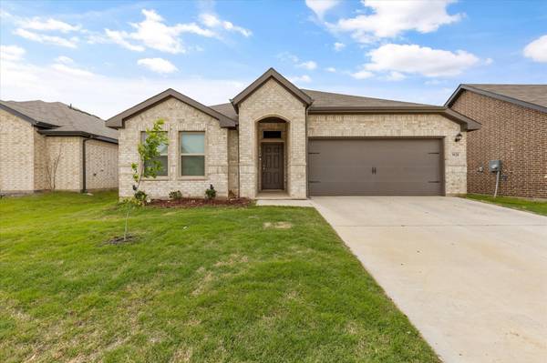 9128 Nevis Drive, Fort Worth, TX 76123