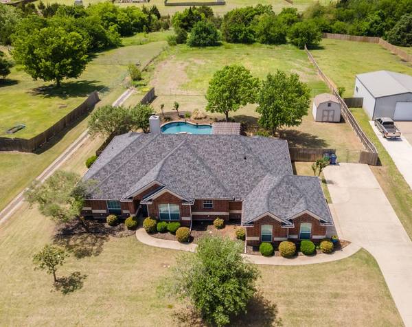 102 Dustin Drive, Fate, TX 75189