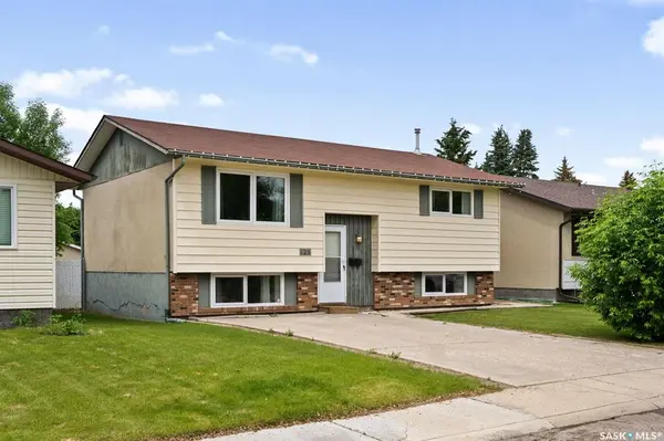 125 Western CRESCENT, Saskatoon, SK S7H 4J4