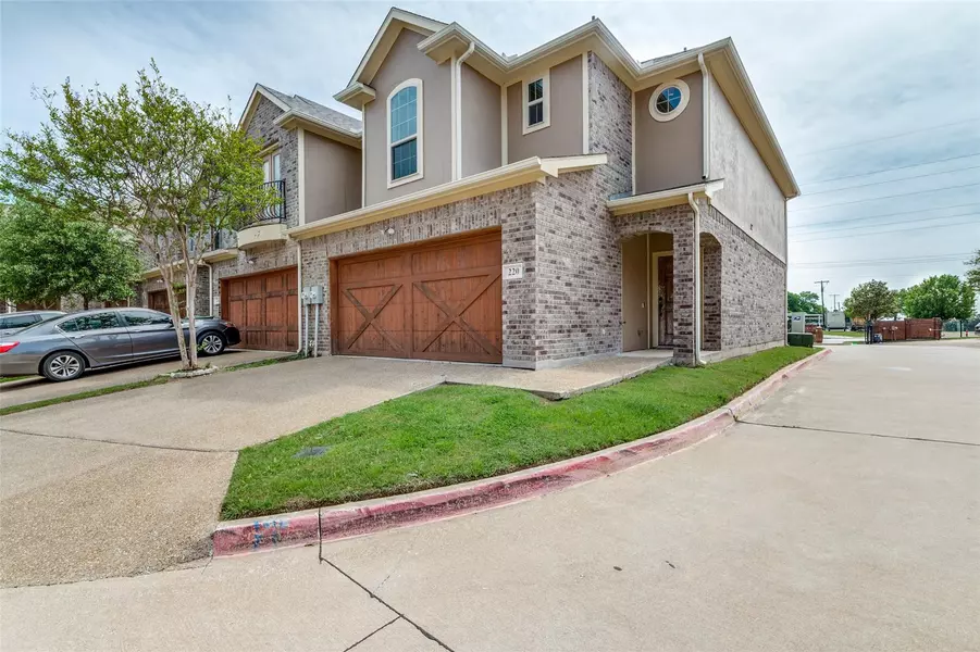 220 Corinna Court, Hurst, TX 76053