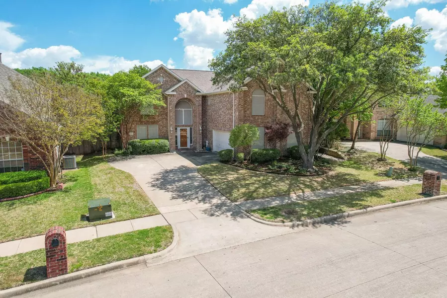 610 Crested Cove Drive, Garland, TX 75040