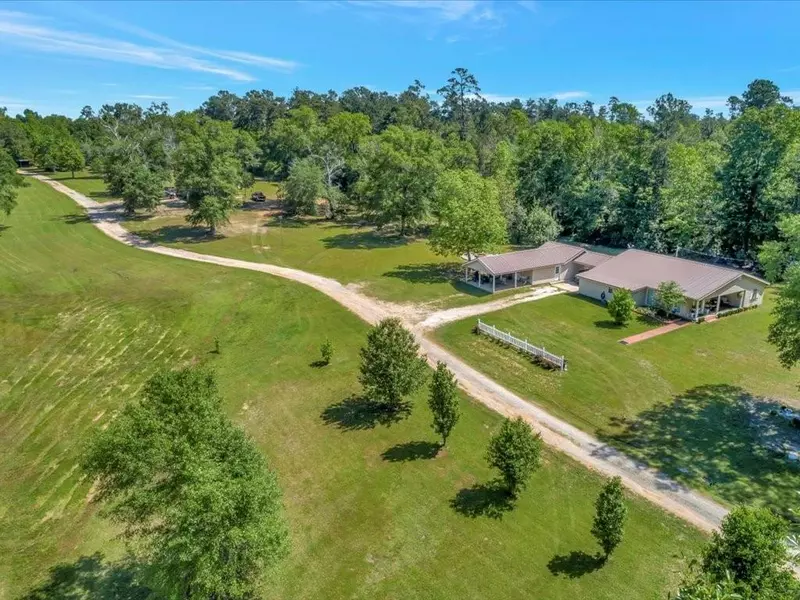 381 Davisville Road, Lufkin, TX 75901