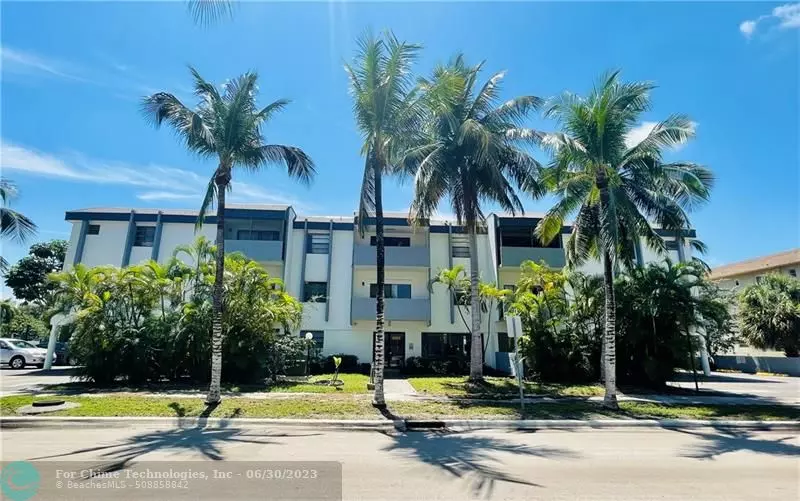 3582 NE 171st St  #201, North Miami Beach, FL 33160