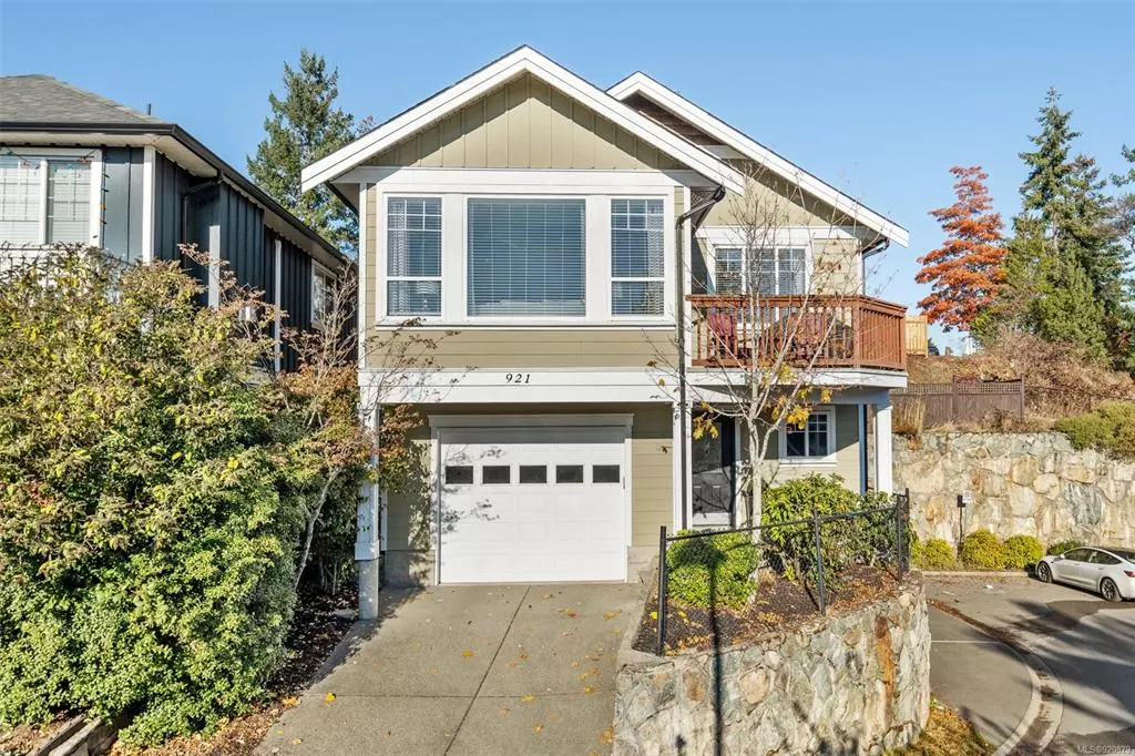 Langford, BC V9B 6W5,921 Bullen Crt