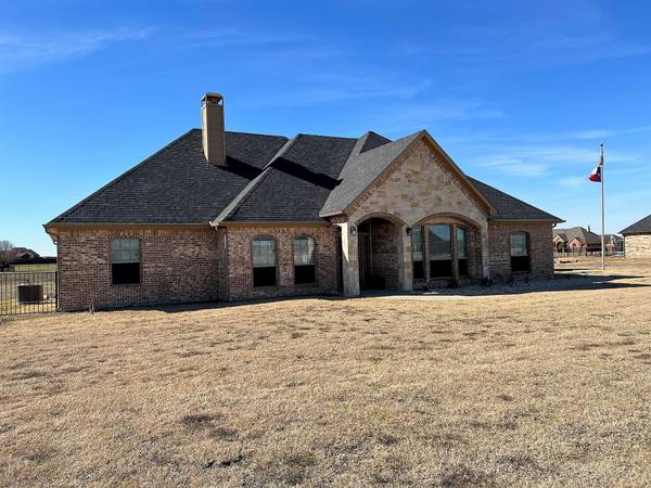 1066 Foolish Pleasure Drive, Terrell, TX 75160