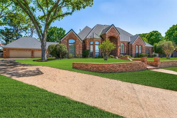 803 Hunters Glen Court, Colleyville, TX 76034