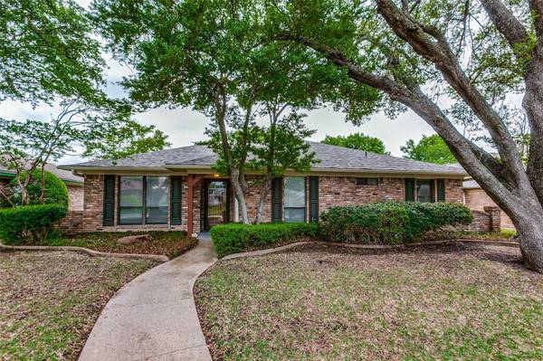 1703 Windsong Trail, Richardson, TX 75081