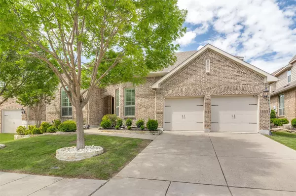 329 Hitch Wagon Drive, Mckinney, TX 75071