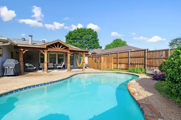 2214 Orchard Trail, Garland, TX 75040