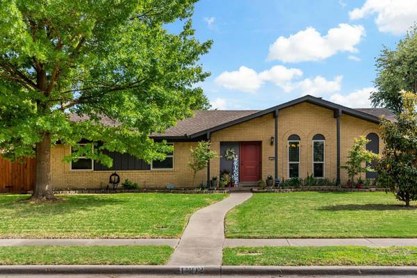 1302 Hillsdale Drive, Richardson, TX 75081