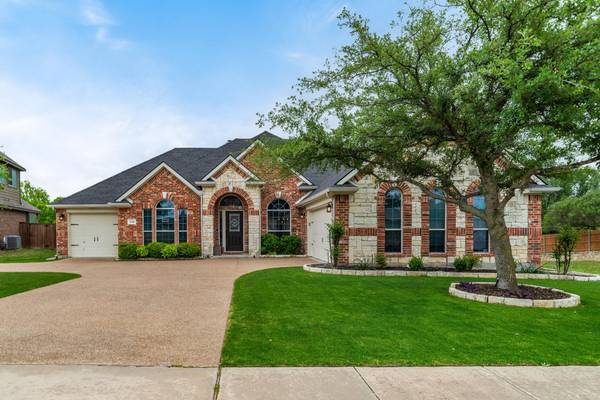 346 Cedar Crest Drive, Justin, TX 76247