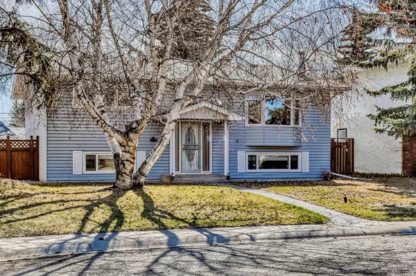 Calgary, AB T3A 0K6,5204 Vandale PL NW