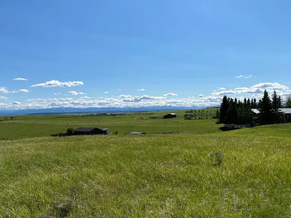 Rural Rocky View County, AB T4C2B4,TRADEMARK VW