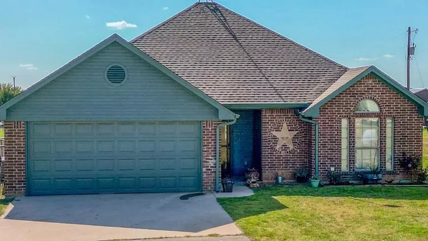 125 Savannah Drive, Weatherford, TX 76087