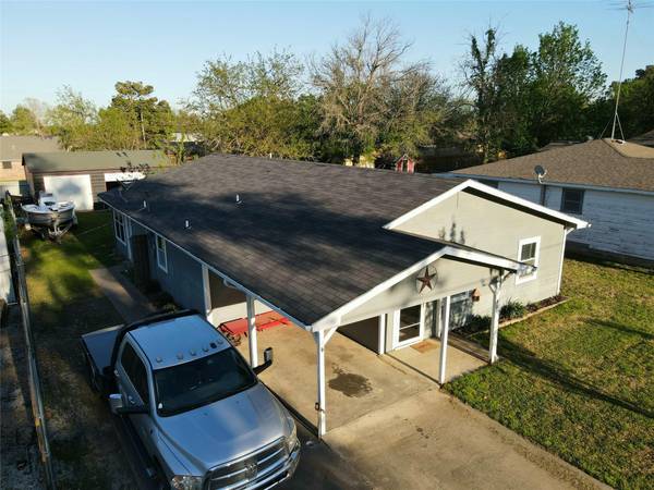 411 Summit Avenue, Collinsville, TX 76233