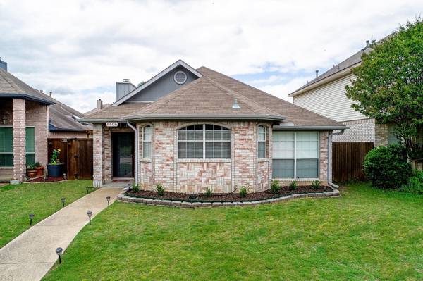 6606 White Oak Drive, Rowlett, TX 75089