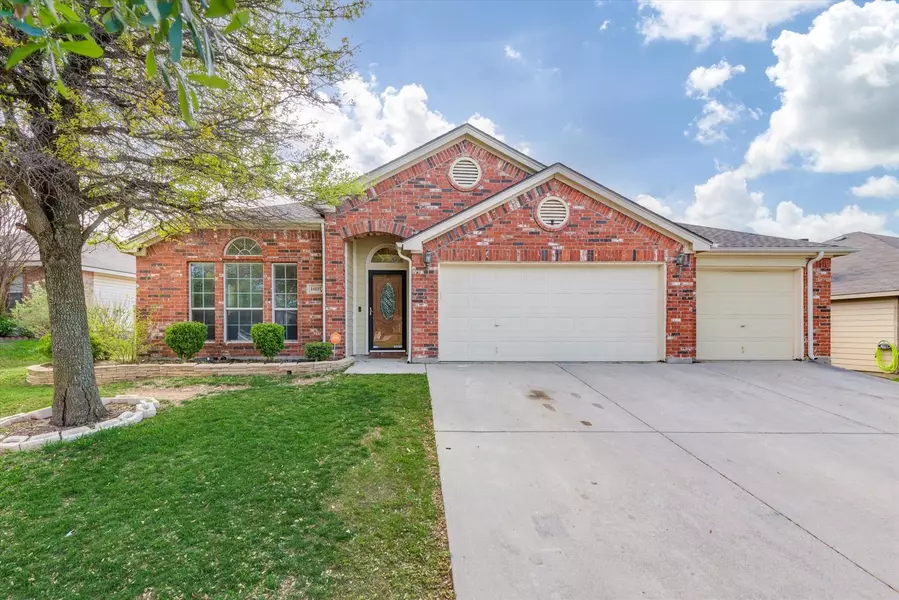 14137 Playa Trail, Fort Worth, TX 76052