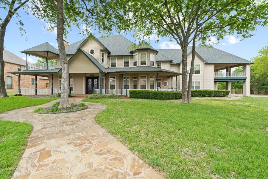 3056 N Camino Lagos, Grand Prairie, TX 75054