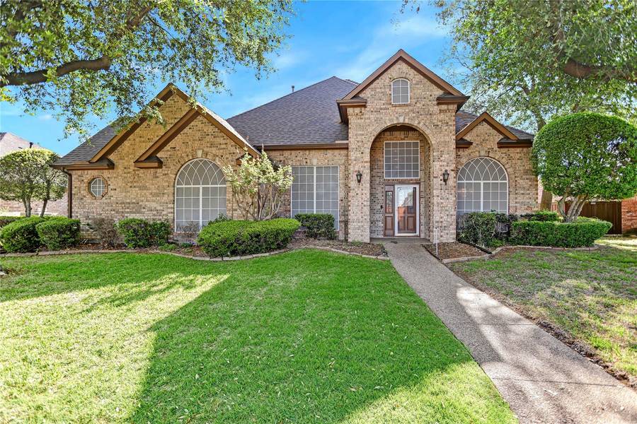 2806 Carla Drive, Rowlett, TX 75088