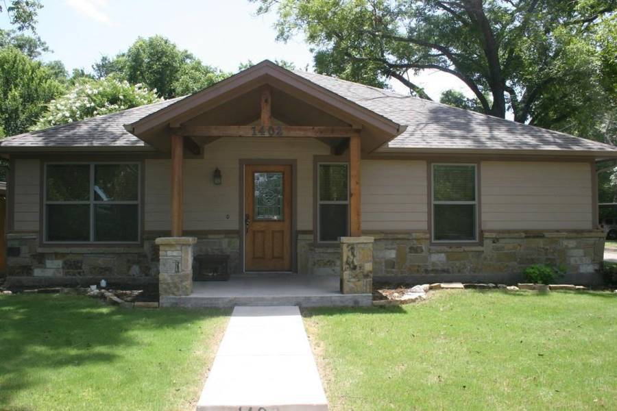 1402 E Chambers Street, Cleburne, TX 76031