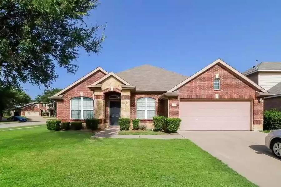 9302 Marble Falls Drive, Arlington, TX 76002