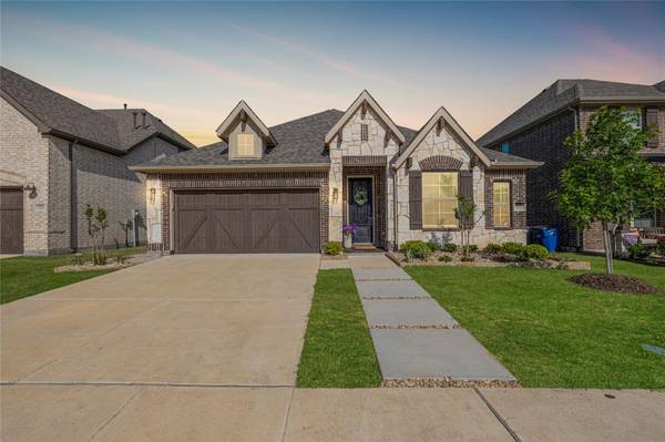 17212 Yellow Bells Drive, Dallas, TX 75252