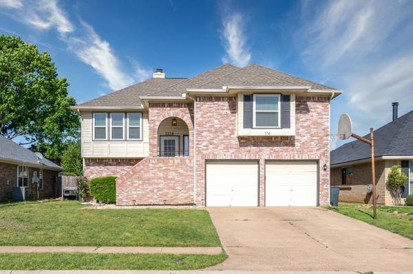 1114 Princeton Place, Euless, TX 76040