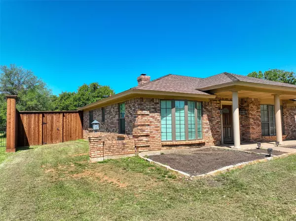 Kennedale, TX 76060,1400 Peggy Lane