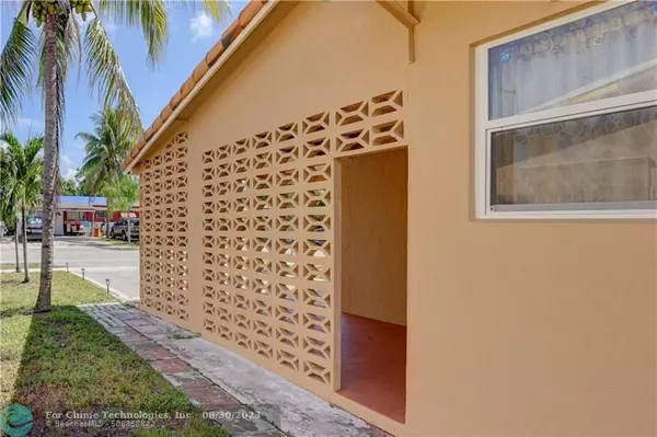 Pompano Beach, FL 33064,120 NE 26th Ct