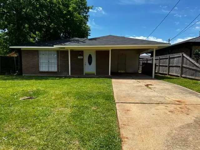 1344 Russell Road, Shreveport, LA 71107