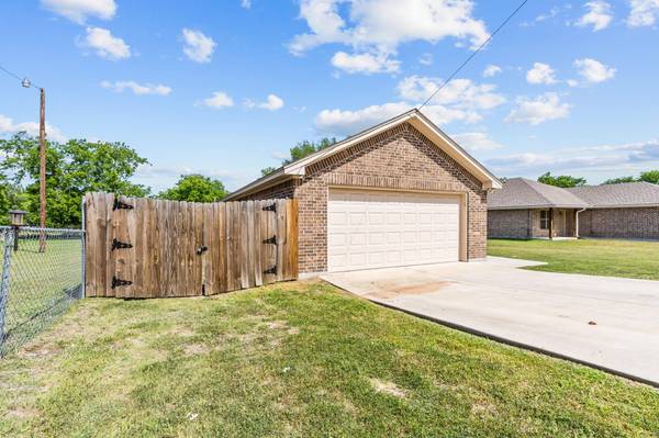 Azle, TX 76020,129 Huling Drive