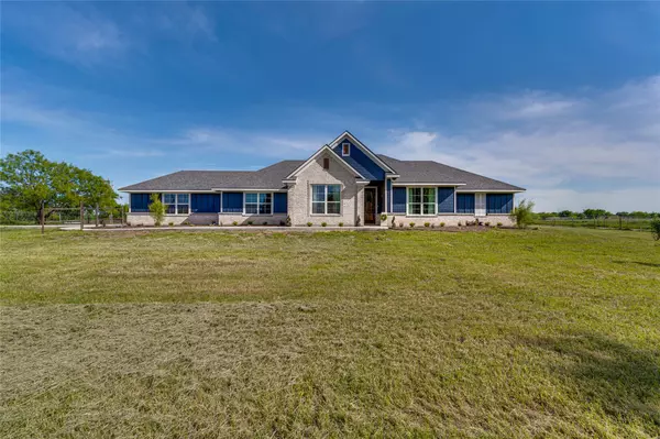 4990 Buffalo Street, Midlothian, TX 76065