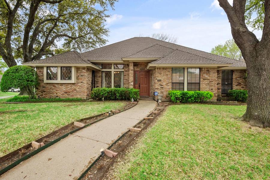 1301 Highland Drive, Mansfield, TX 76063