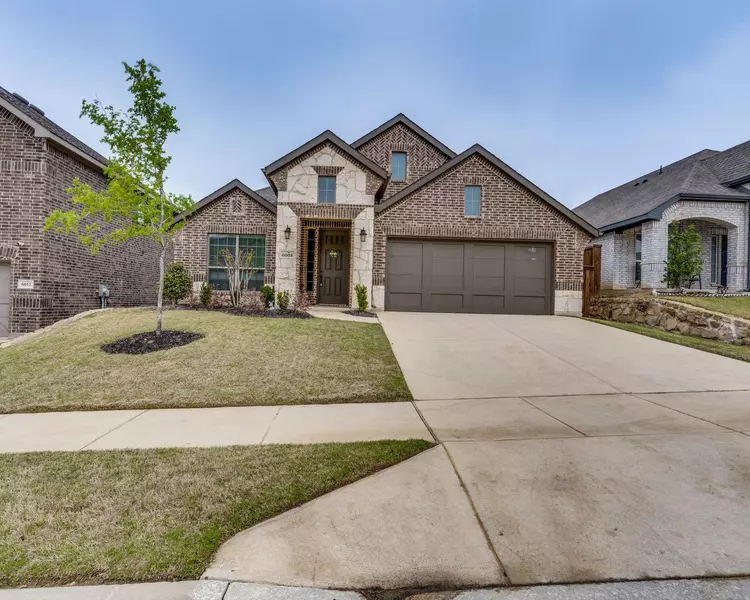 6008 Saddle Pack Drive, Fort Worth, TX 76123