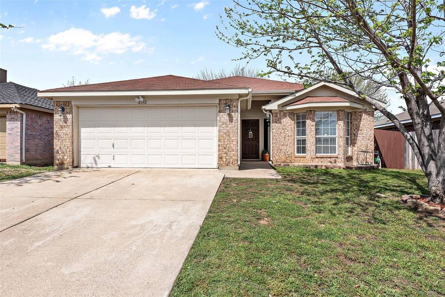 2332 Corral Drive, Fort Worth, TX 76133