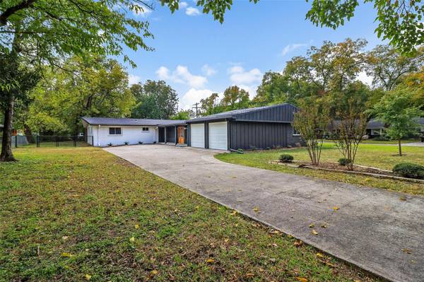 1811 Carol Street,  Mckinney,  TX 75069