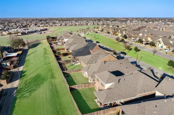 Rowlett, TX 75089,5709 Petunia Lane