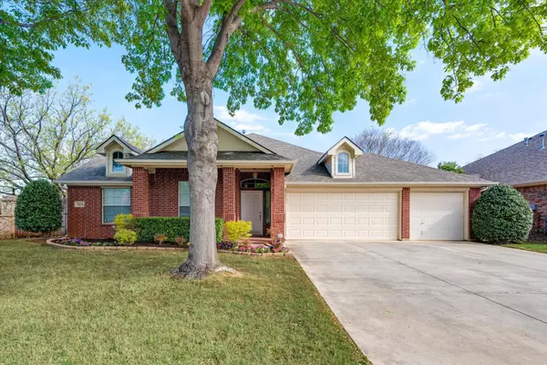 3424 Ballard Drive, Grapevine, TX 76092