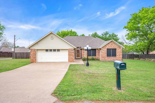 1819 Mill Creek Road,  Canton,  TX 75103