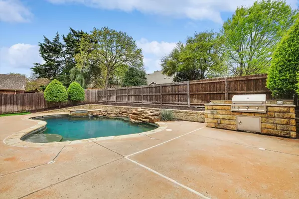 Grapevine, TX 76051,937 Water Oak Drive