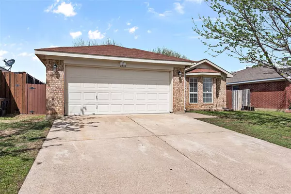 Fort Worth, TX 76133,2332 Corral Drive