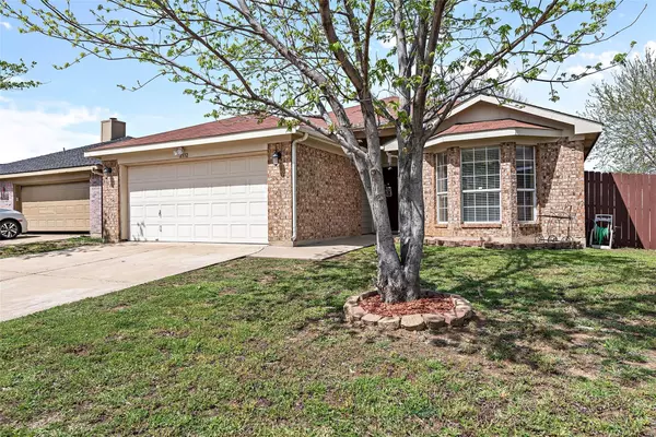 Fort Worth, TX 76133,2332 Corral Drive