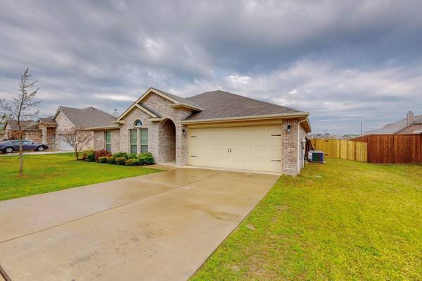 Forest Hill, TX 76140,3736 Dutch Iris Lane