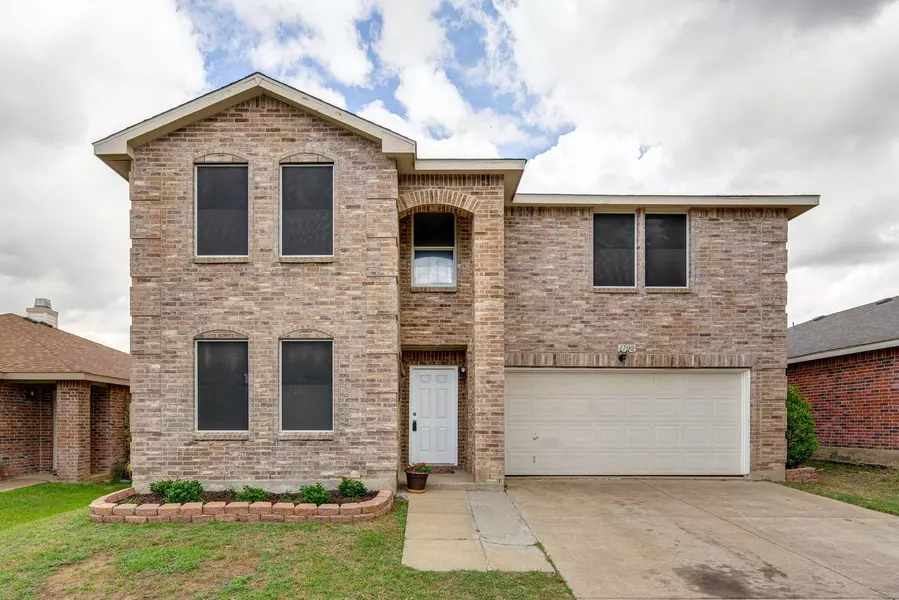 1709 Baxter Springs Drive, Fort Worth, TX 76247