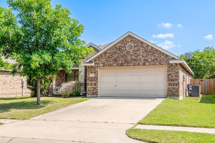 212 Rawhide Street, Waxahachie, TX 75165