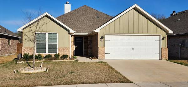 304 Bronco Drive, Pilot Point, TX 76258