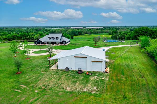 333 Vz County Road 3838, Wills Point, TX 75169