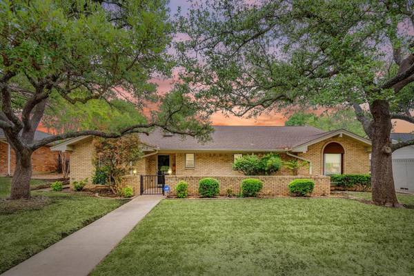 412 Ridgewood Drive, Richardson, TX 75080