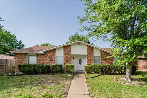 817 Cambridge Drive, Plano, TX 75023