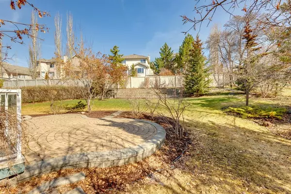 Calgary, AB T3H 3T3,450 Sienna Heights HL SW